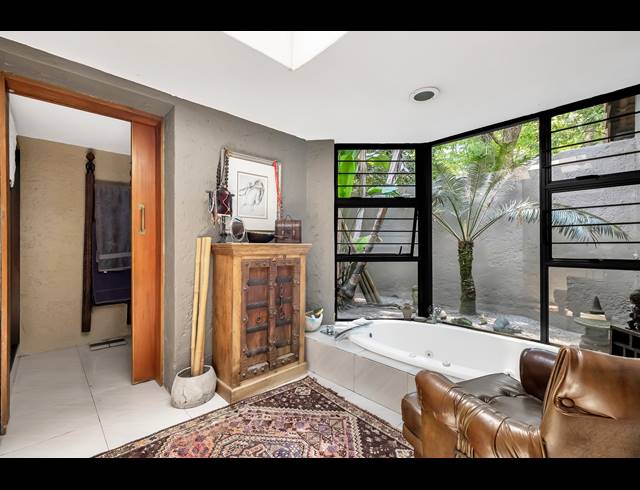 4 BEDROOM HOUSE FOR SALE IN STRATHAVON